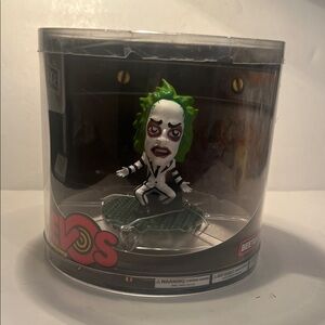 Warner Bros. REVOS Vinyl BETTLEJUICE Collectible Horror Figurine NIP.
